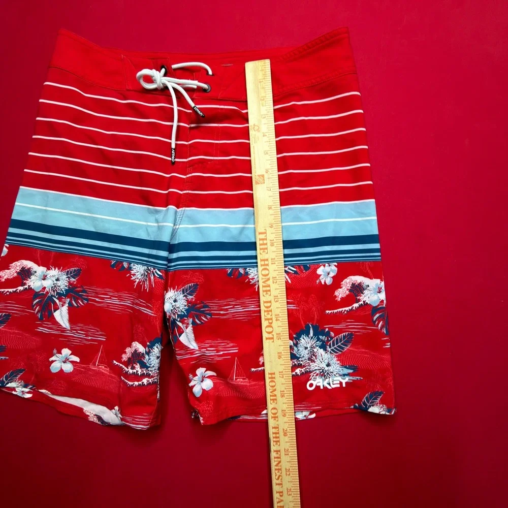 SURF Oakley Mens Board Shorts Red Striped Tropical Floral Swim Trunks Size 31